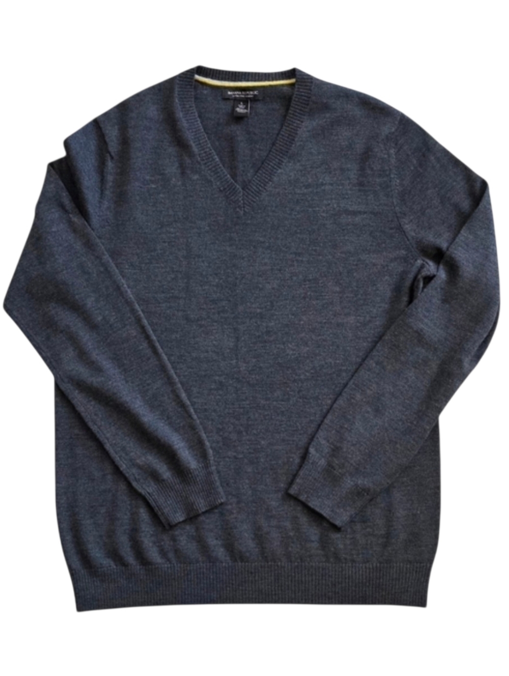 Banana Republic Merino Wool Large Gray V Neck Sweater Extra Fine Soft